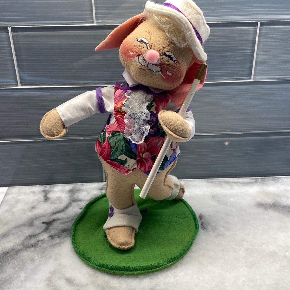 Annalee Doll